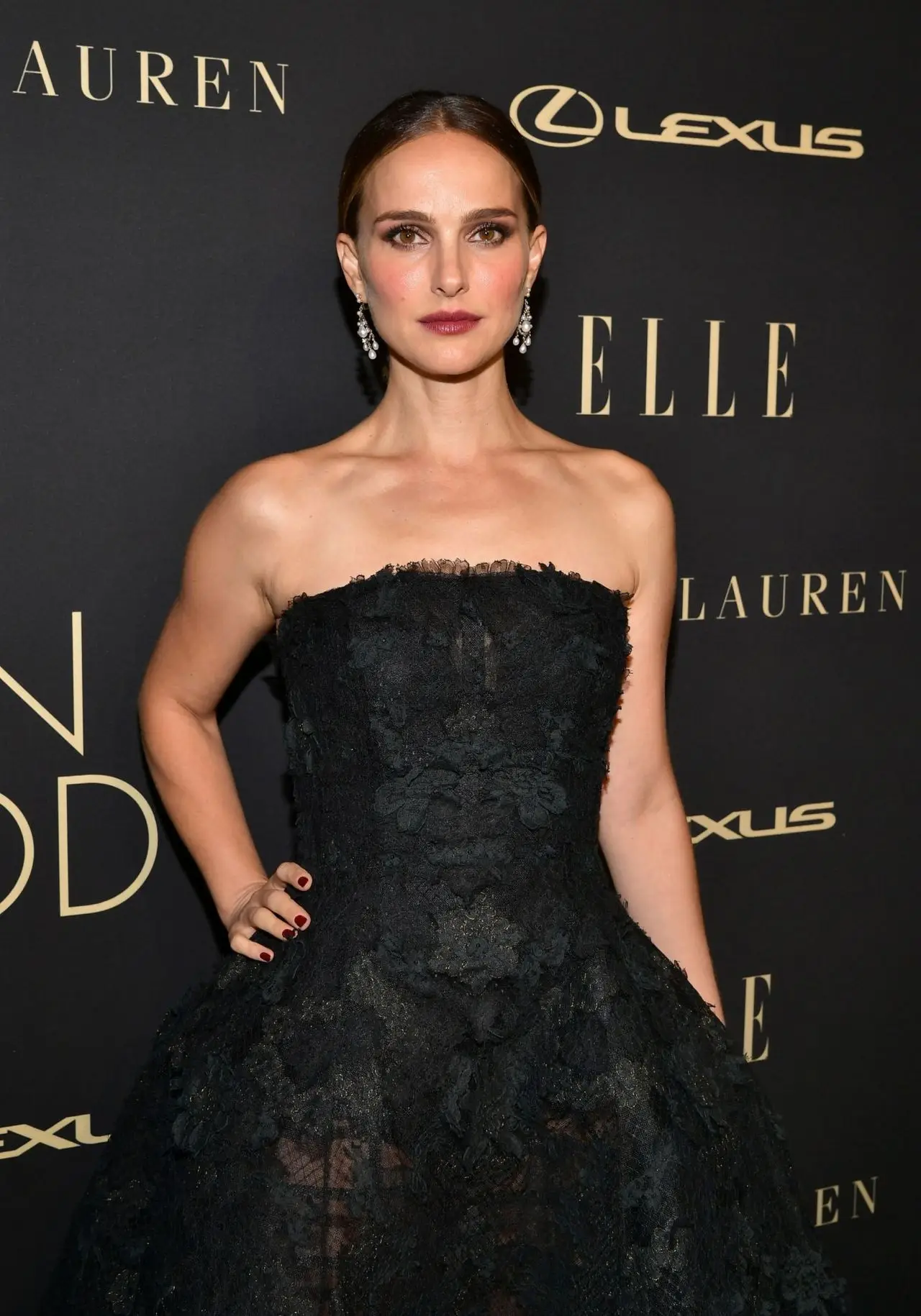 Natalie Portman at ELLEs 2019 Annual Women In Hollywood Event